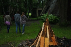 05 Das Holz steht schonmal
